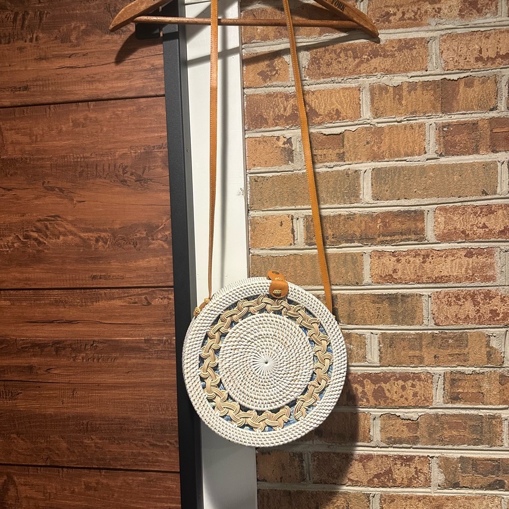 ORIGINAL HANDMADE NATIVE RATTAN CIRCLE SLING BAG FROM BALI INDONESIA.